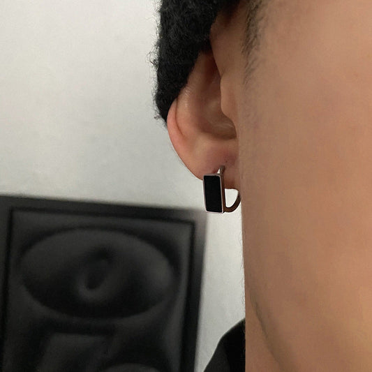 BLACK SQUARE EARRING